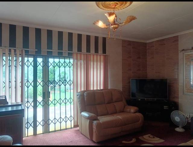 3 BEDROOM HOUSE FOR SALE IN ALBERTON NORTH